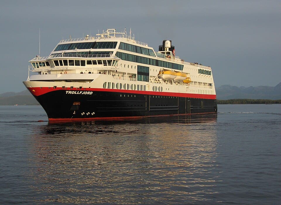 MS Trollfjord (إم إس ترولفيورد)
