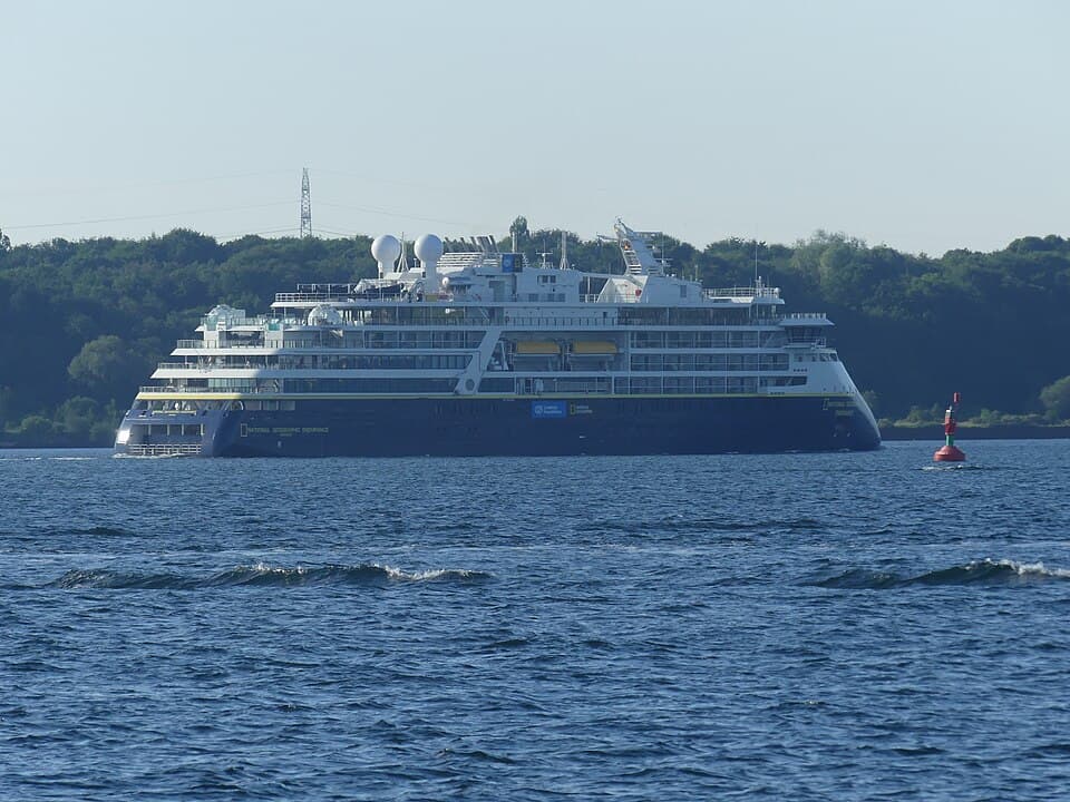 National Geographic Endurance (ناشيونال جيوغرافيك إنديورنس)